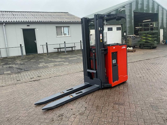 2020 linde l1600r reach truck - afbeelding 10 van  16