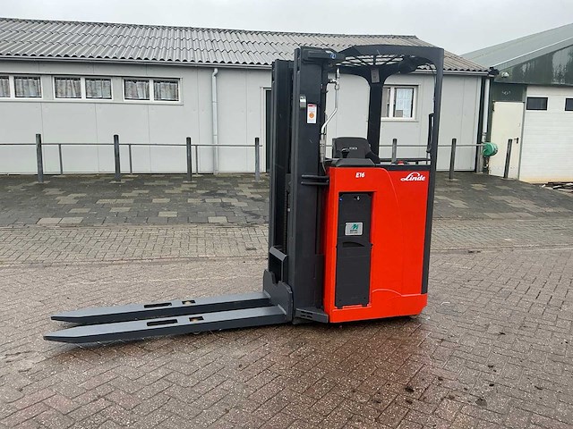 2020 linde l1600r reach truck - afbeelding 6 van  12