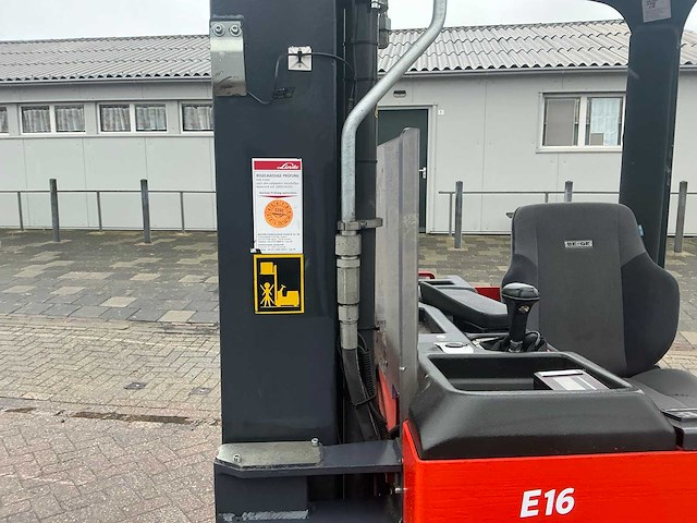 2020 linde l1600r reach truck - afbeelding 4 van  16