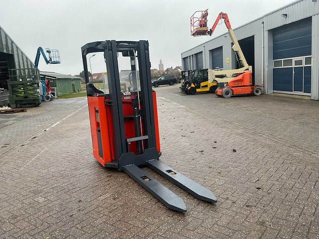 2020 linde l1600r reach truck - afbeelding 8 van  14