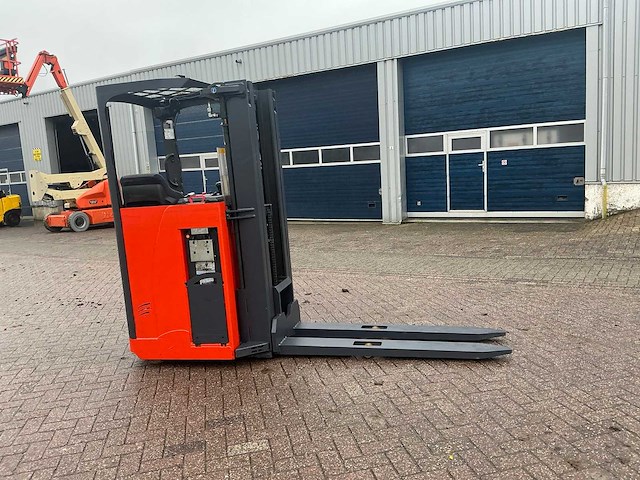 2020 linde l1600r reach truck - afbeelding 9 van  14