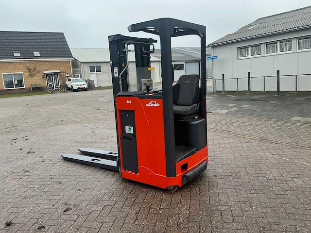2020 linde l1600r reach truck - afbeelding 12 van  14
