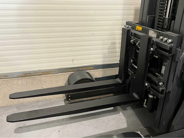 2020 linde r20g- 01 2000kg lepelversteller reach truck - afbeelding 3 van  18