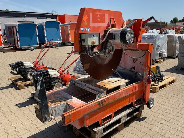 2020 lissmac dts 1000v steenzaagmachine / bloksteenzaagmachine - afbeelding 1 van  14