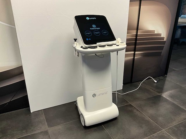 2020 lumenis nuera tight skin tightening machine - afbeelding 1 van  8