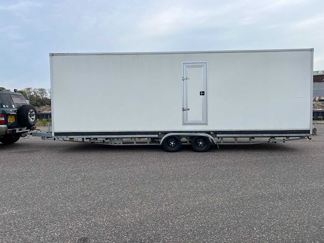2020 luxe zelfvoorzienende toilettrailer - afbeelding 15 van  40