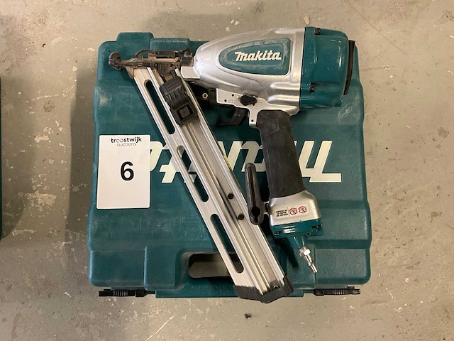 2020 makita af635 pneumatische tacker - afbeelding 1 van  5