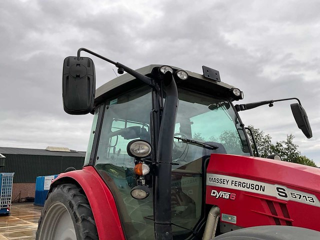 2020 massey ferguson 5713 s vierwielaangedreven landbouwtractor - afbeelding 16 van  31