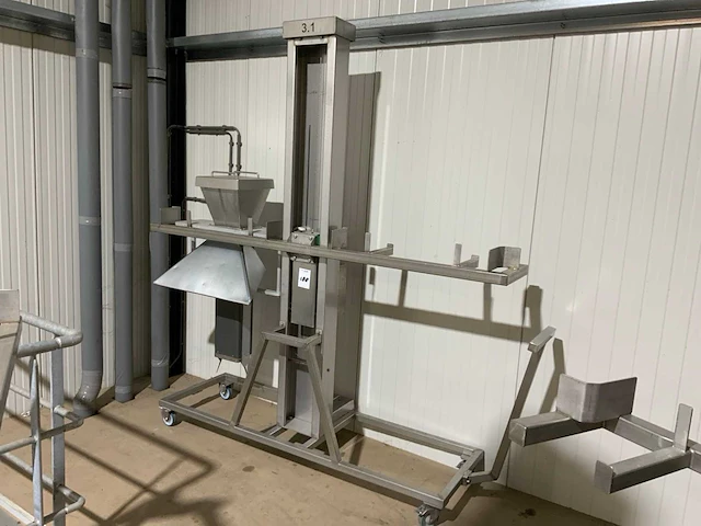 2020 mennens verticale folievormbuis transportlift - afbeelding 1 van  4