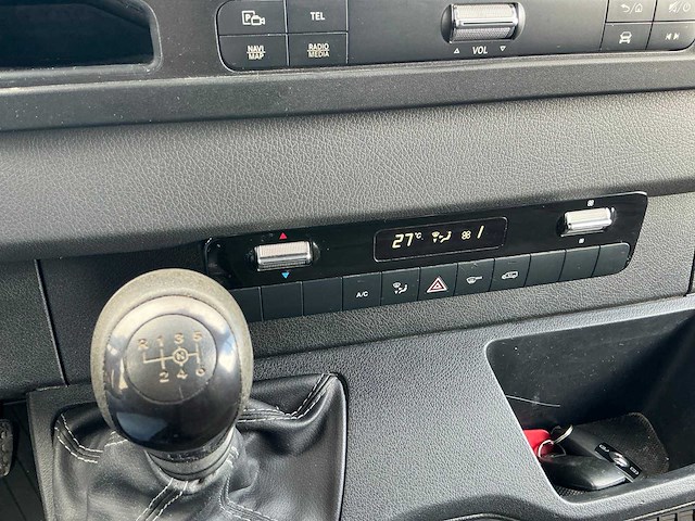 2020 mercedes-benz 211cdi sprinter bedrijfswagen - afbeelding 2 van  18