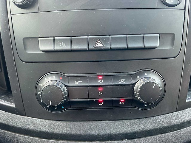 2020 mercedes-benz evito bedrijfswagen / bev - afbeelding 9 van  16