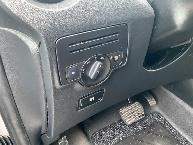 2020 mercedes-benz evito bedrijfswagen - afbeelding 17 van  31