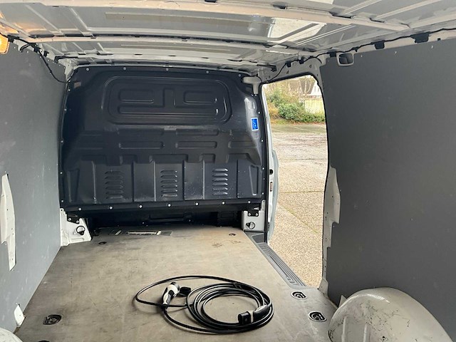 2020 mercedes-benz evito bedrijfswagen - afbeelding 22 van  31