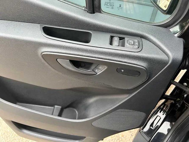 2020 mercedes-benz sprinter 319 bedrijfswagen - afbeelding 3 van  13