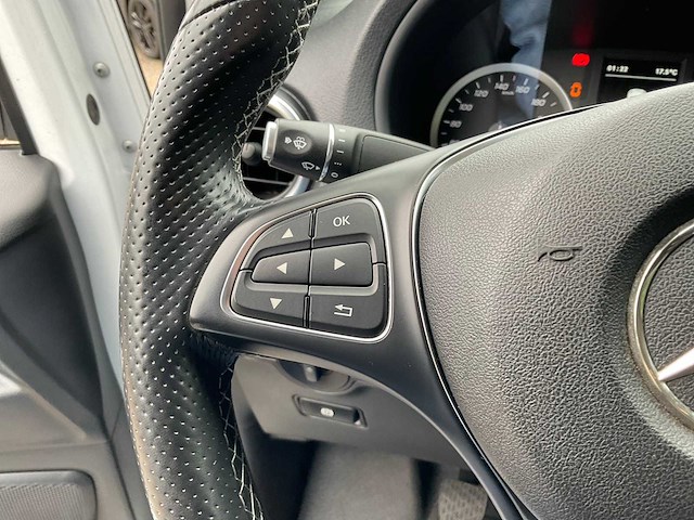 2020 mercedes-benz vito 110 cdi personenauto - afbeelding 9 van  27
