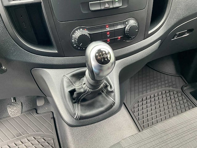 2020 mercedes-benz vito 110 cdi personenauto - afbeelding 13 van  27