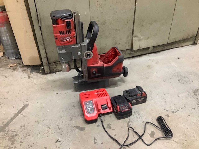 2020 milwakee m18 fmdp accu magneetboor - afbeelding 1 van  6