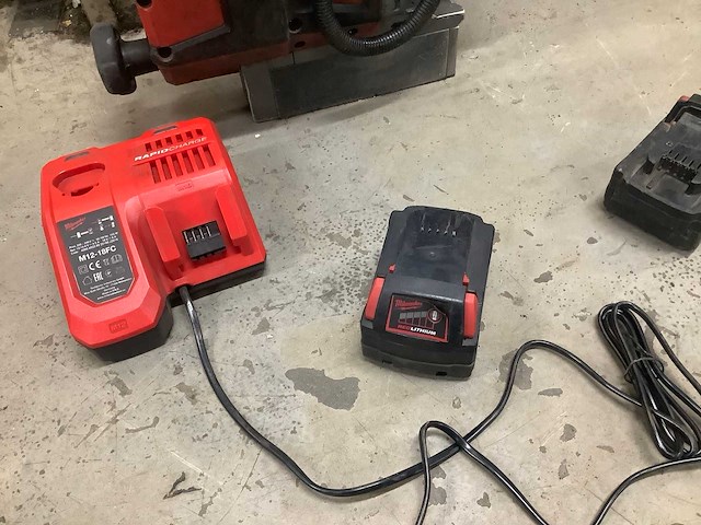 2020 milwakee m18 fmdp accu magneetboor - afbeelding 5 van  6