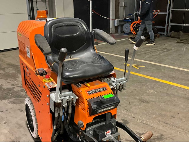 2020 national flooring equipment 5700 bol opzit accu tapijt / vloerstripper - afbeelding 5 van  20