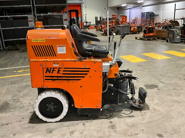 2020 national flooring equipment 5700 bol opzit accu tapijt / vloerstripper - afbeelding 15 van  20