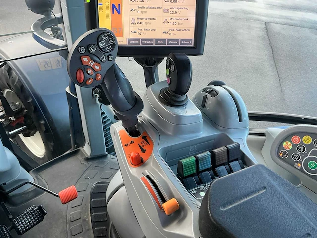 2020 new holland t6.175 vierwielaangedreven landbouwtractor - afbeelding 21 van  33