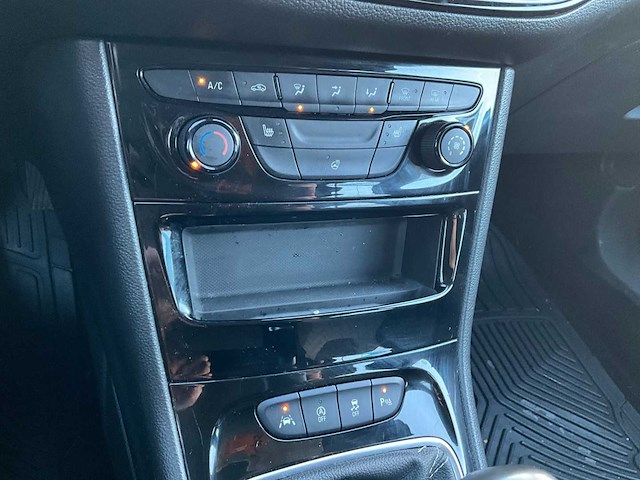 2020 opel astra sports tourer 1.2 turbo - afbeelding 10 van  19
