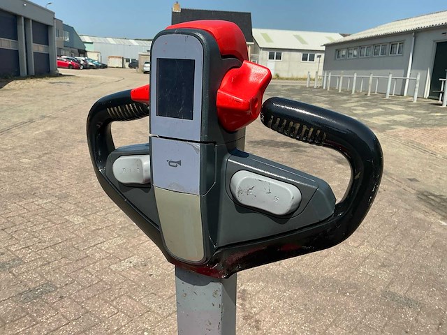 2020 pallet truck p20-ion elektrische palletwagen - afbeelding 8 van  10