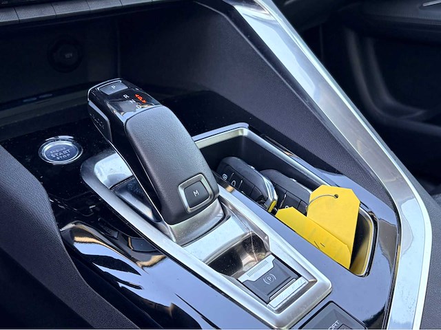 2020 peugeot 3008 bomvol personenauto - afbeelding 1 van  7
