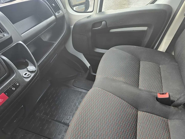 2020 peugeot boxer 435 2.2 hdi - 7-zits bedrijfswagen - afbeelding 32 van  40