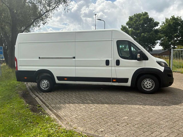 2020 peugeot boxer 435 2.2 hdi l3h2zwpr bedrijfswagen - afbeelding 34 van  39