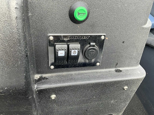 2020 pioner viking dark line speedboot - afbeelding 4 van  17