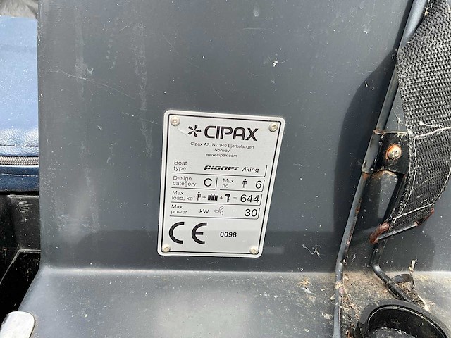 2020 pioner viking dark line speedboot - afbeelding 16 van  17