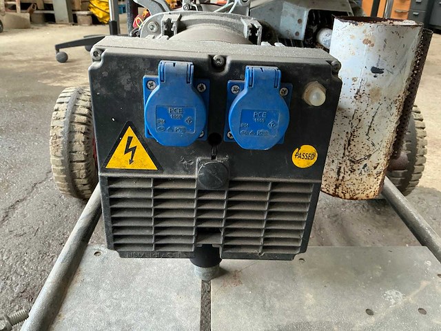 2020 pramac es5000 stroomaggregaat 3,5kva - afbeelding 6 van  10