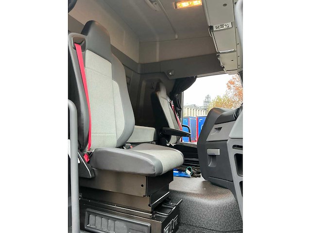 2020 renault t motorwagen met huifopbouw - afbeelding 26 van  48