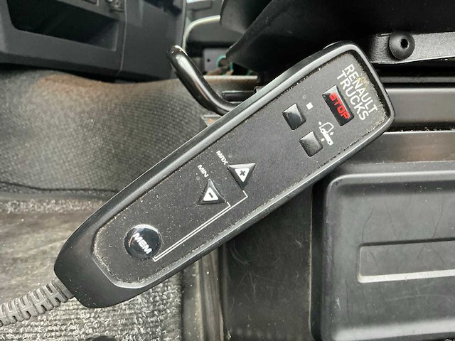 2020 renault t motorwagen met huifopbouw - afbeelding 40 van  48