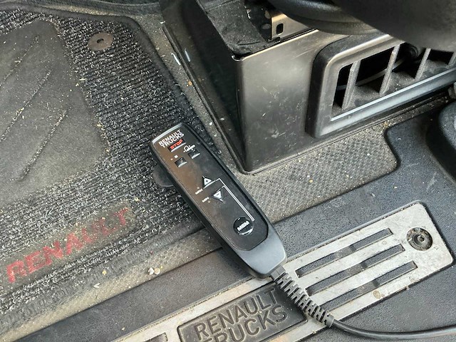 2020 renault t opleggertrekker - afbeelding 18 van  41