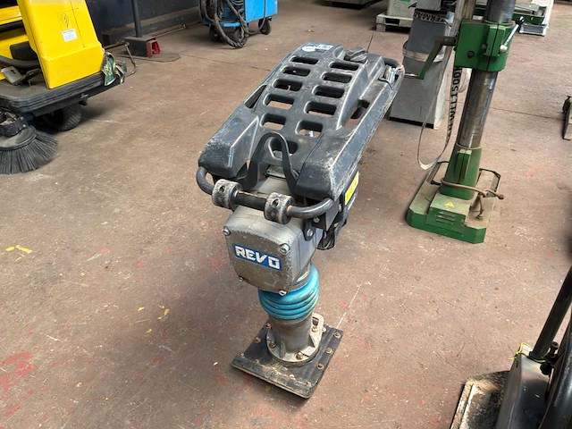 2020 revo ts65 trilstamper - afbeelding 1 van  7