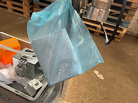 2020 reynaers aluminium profiel ponsinstallatie met pons unit en tooling - afbeelding 7 van  18