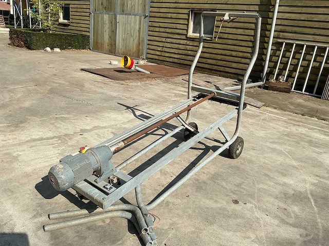 2020 rm 320 mestmixer - afbeelding 1 van  12