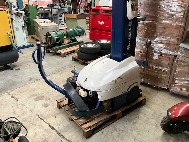 2020 robopac robot m110 frd plus mobiele robot-wrapper - afbeelding 5 van  11