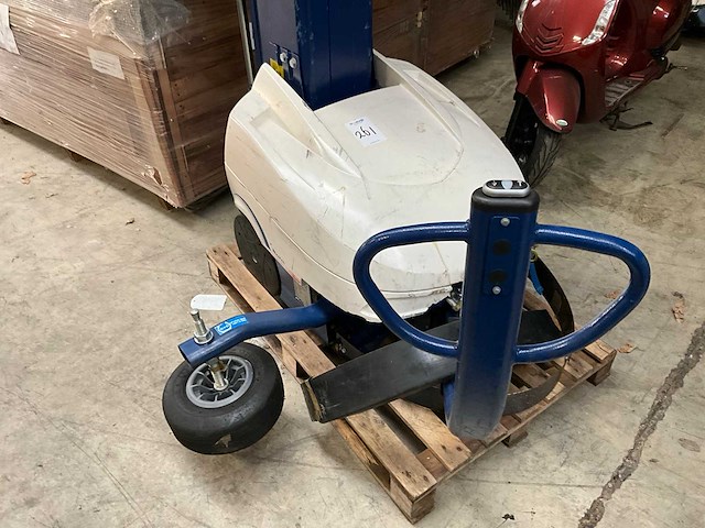 2020 robopac robot m110 frd plus mobiele robot-wrapper - afbeelding 6 van  11