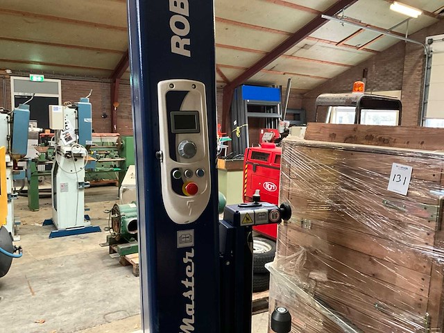 2020 robopac robot m110 frd plus mobiele robot-wrapper - afbeelding 8 van  11