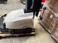 2020 robopac robot m110 frd plus mobiele robot-wrapper - afbeelding 9 van  11