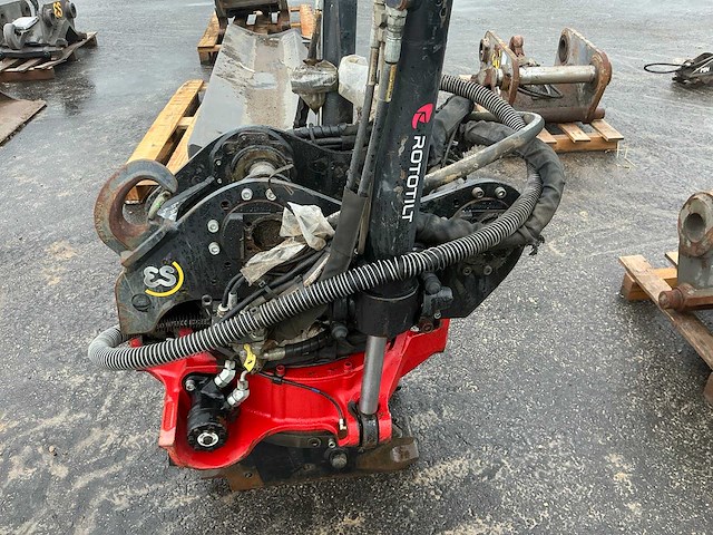 2020 rototilt r5 hydraulische roterende snelwissel - afbeelding 7 van  11