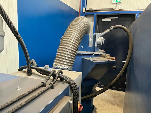 2020 sant-tech pk-180/zo-250p straalcabine set (pk-180) met afzuiging (zo-250p) en drukvat - afbeelding 7 van  29