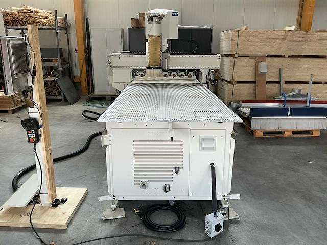 2020 scm morbidelli n100 cnc-freesmachine en boormachine - afbeelding 23 van  41
