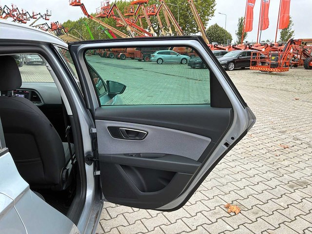 2020 seat leon st fl style 1.6 ultimate edition personenauto - afbeelding 19 van  46