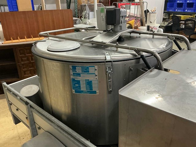 2020 serap - c3-550 - mobiele melktank 550l inclusief hapert aanhangwagen - afbeelding 23 van  23