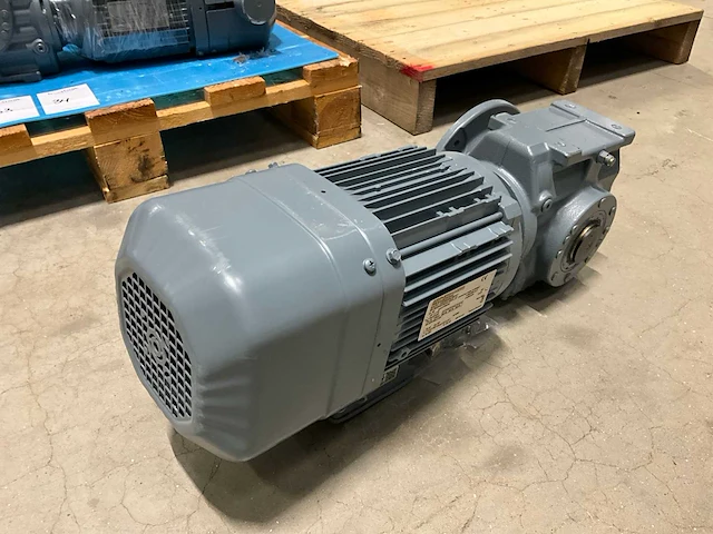 2020 sew-eurodrive saf57 drn90s4/es7c 1,1kw reductiemotor - afbeelding 2 van  5