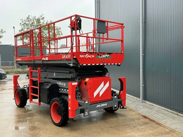 2020 skyjack sj9243 rt axldrive schaarhoogwerker - afbeelding 32 van  39